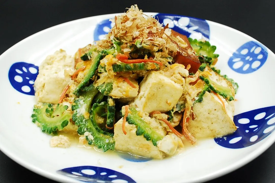 Uomasu Ginowan Marina Front Store