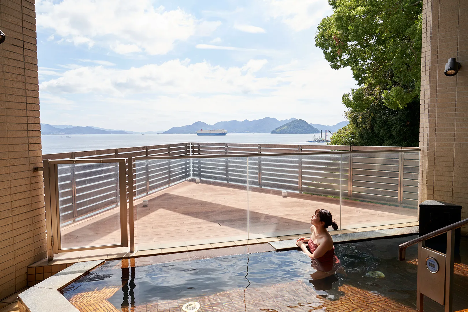 Open and Relaxing Hot Spring: Seto no Yu.