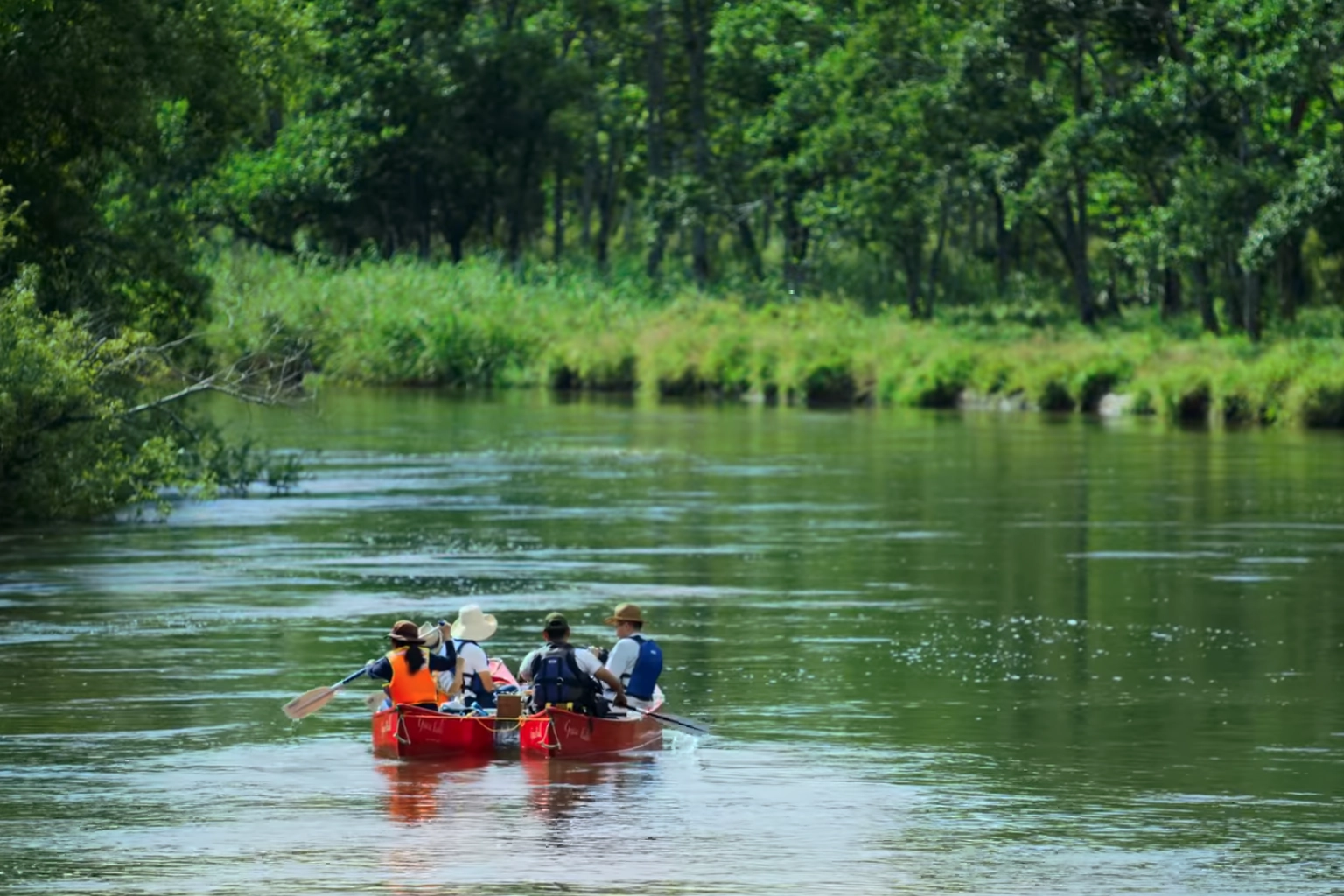 Popular canoeing experience on the Kushiro River
