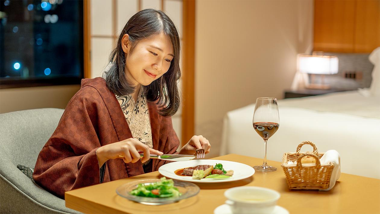 pla_2024inroom_dinner1
