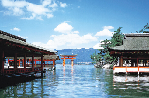 Miyajima Package (With Breakfast ＆ Hotspring)