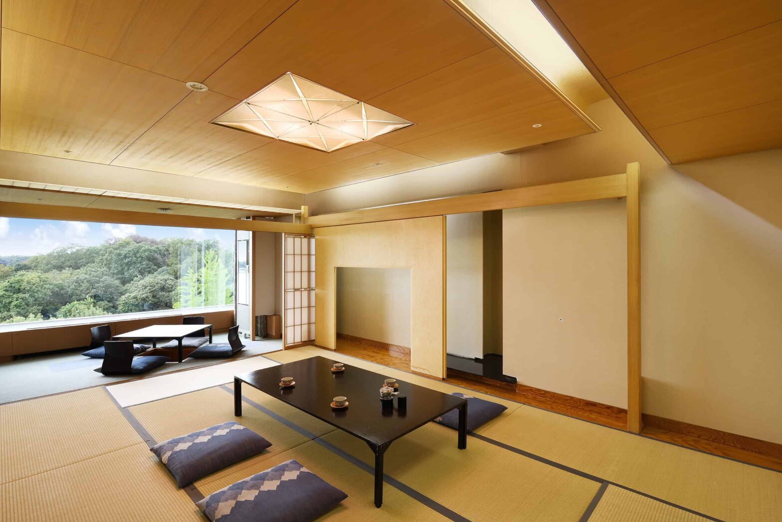 Lake Tama View Japanese-style Room