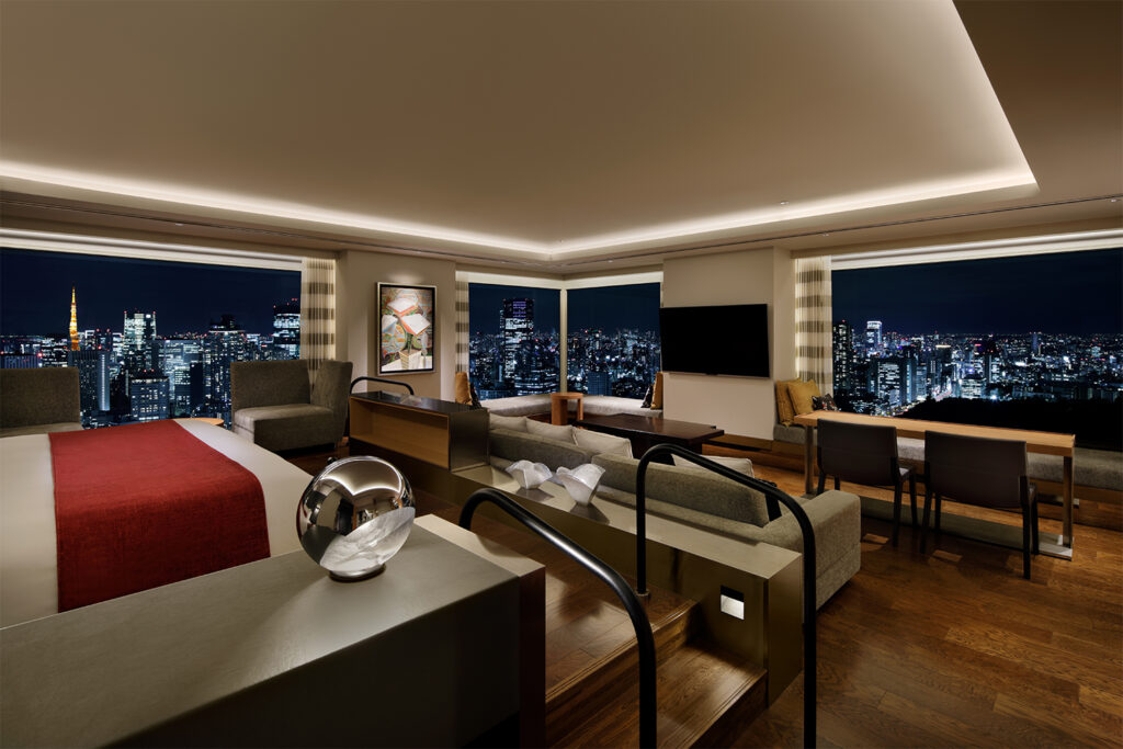 LUX_TYOLC_GuestRoom_Designers_Suite-1024x683