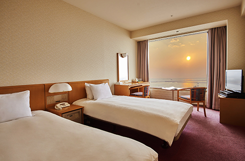 Twin Room (6th – 14th floors)