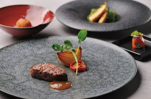 The Essence of the Season, Crafted into Each Plate