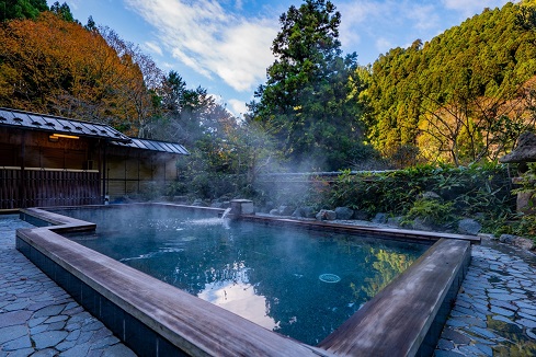 With KURAMA Hot Spring Voucher