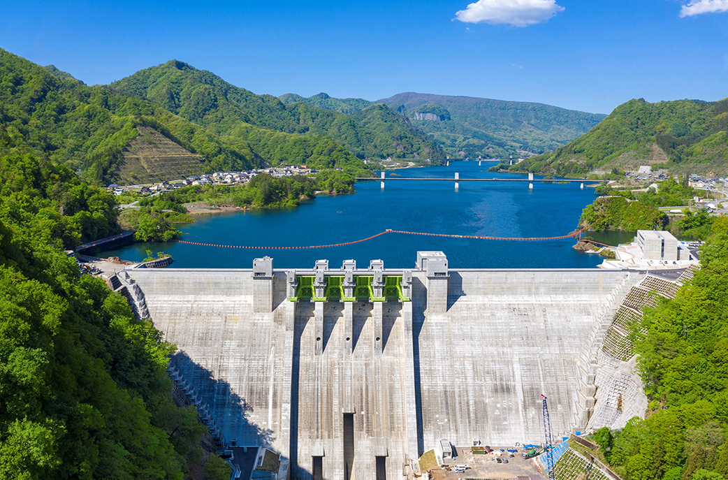 Yamba Dam (60 minutes by car)