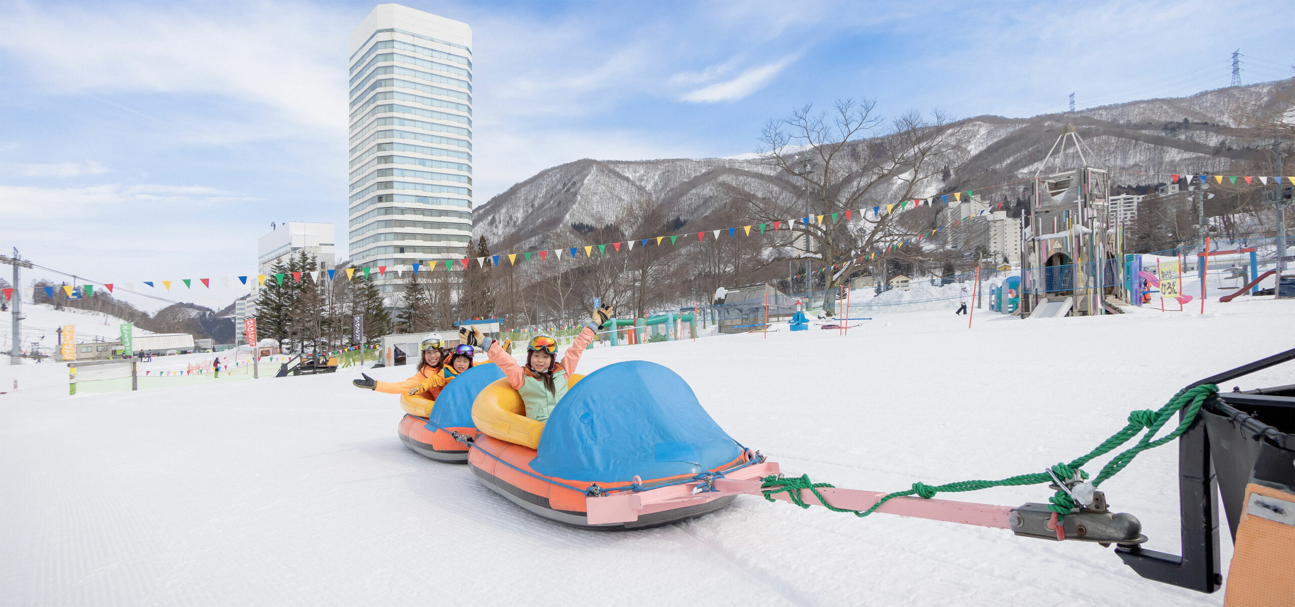 Wakuwaku family snow land Naeba Prince Hotel
