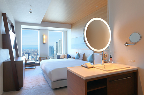 Sky Hollywood Twin Room with Nagoya Station View
