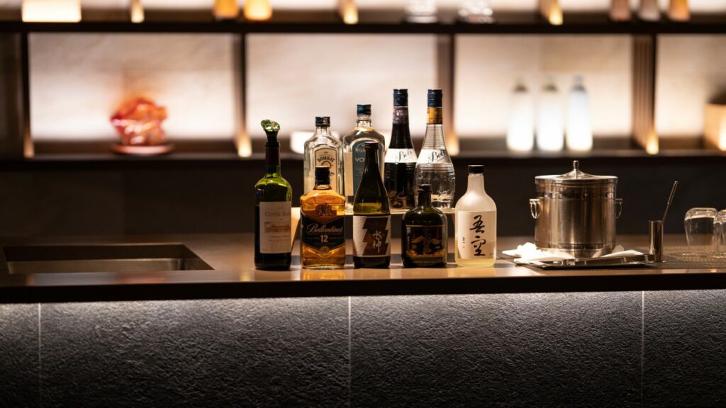 Executive_Lounge_drink-1024x576