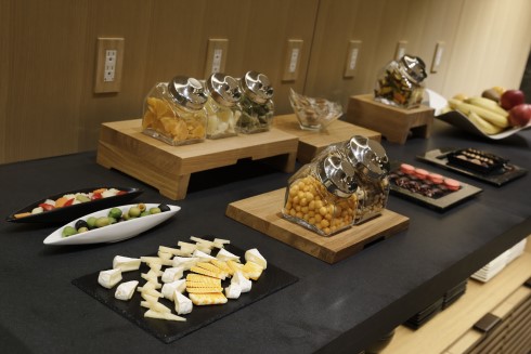 sakuratower_clublounge_490×327