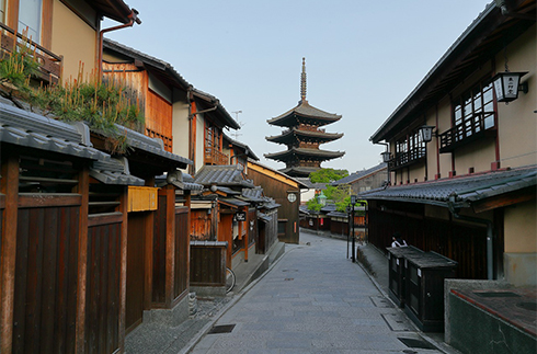 法观寺「八坂塔」