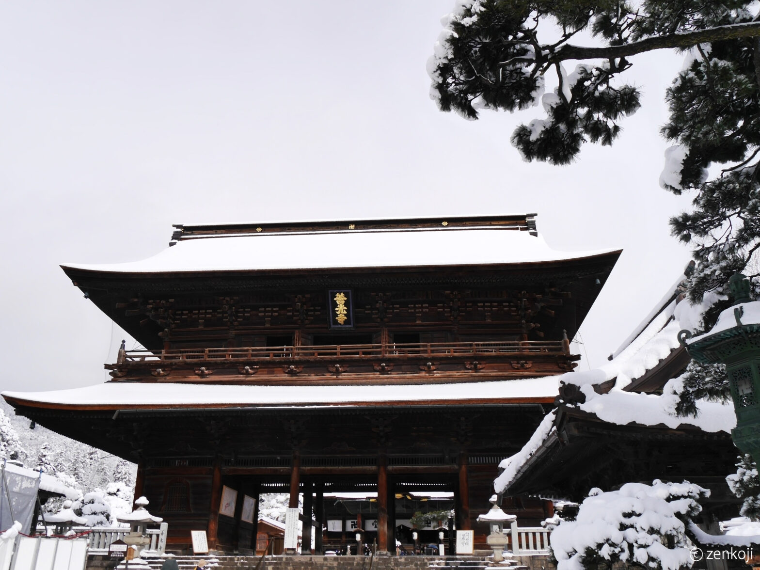 Zenkoji Temple