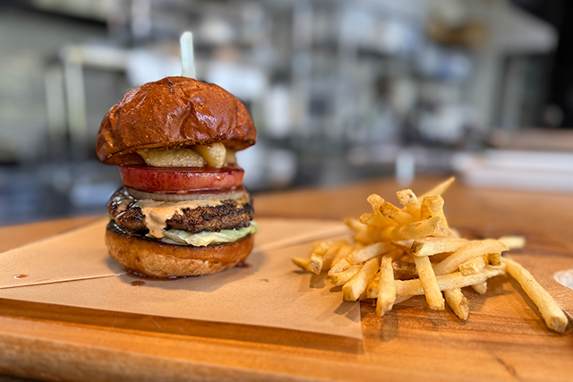 New Open! YAKEBI FIRE HEAD BURGER
