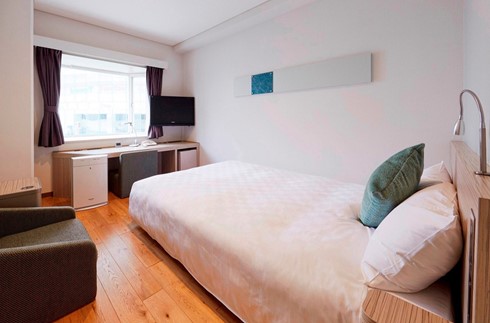 Small Double Room/wooden floor (8th Floors)