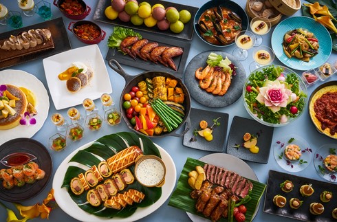 “LUXE DINING HAPUNA” Dinner and Breakfast Included