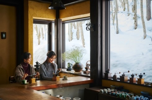 카페 모리 노 도케이 “커피 숲의 시계”