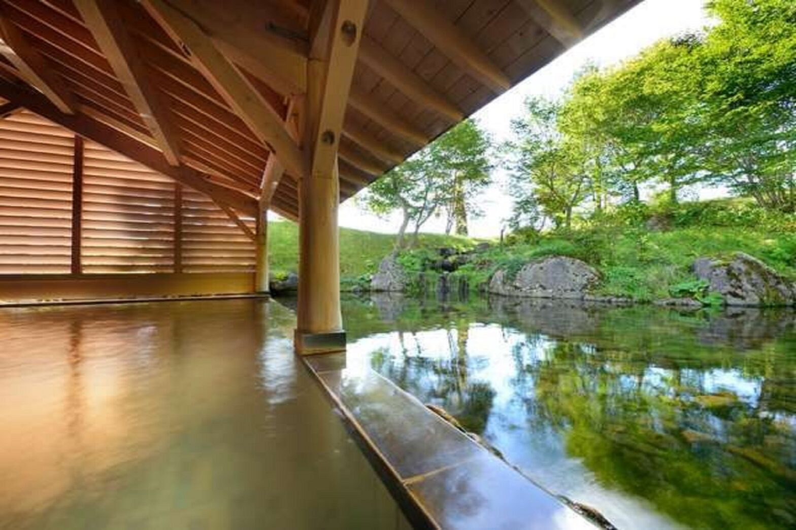 Outdoor Hot Springs “Takakura Onsen”