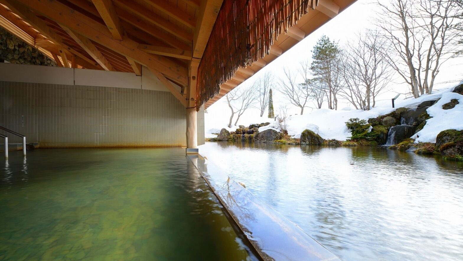 Outdoor Hot Spring “Takakura Onsen”