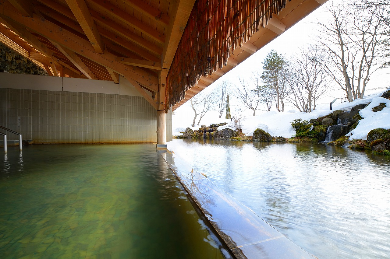 Outdoor Hot Spring “Takakura Onsen”
