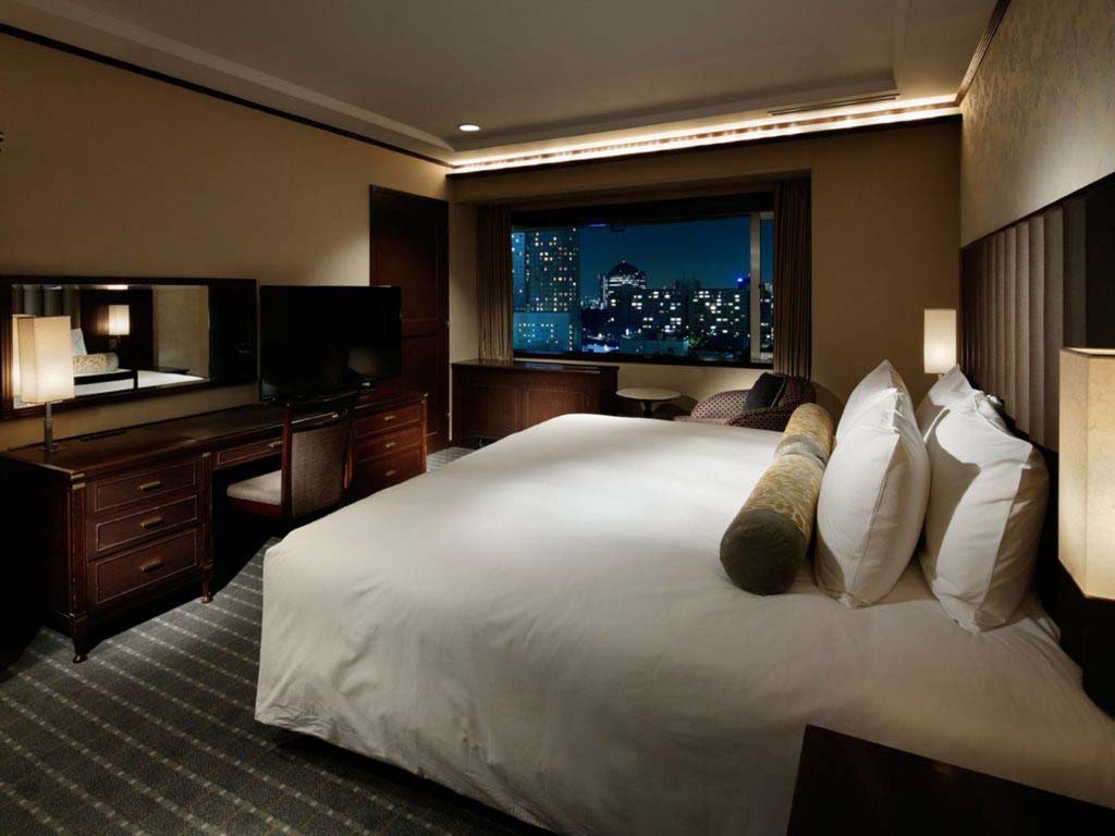 Club-Suite-bed-Room-Grand-Prince-Hotel-Takanawa-Tokyo-180816-1024x768