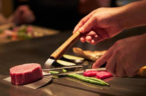 為酒店客人提供的晚餐