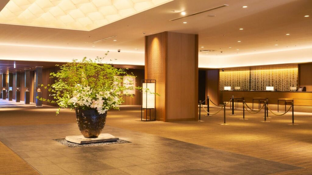 pla_hayawari_2024_takanawa-lobby-1024x576