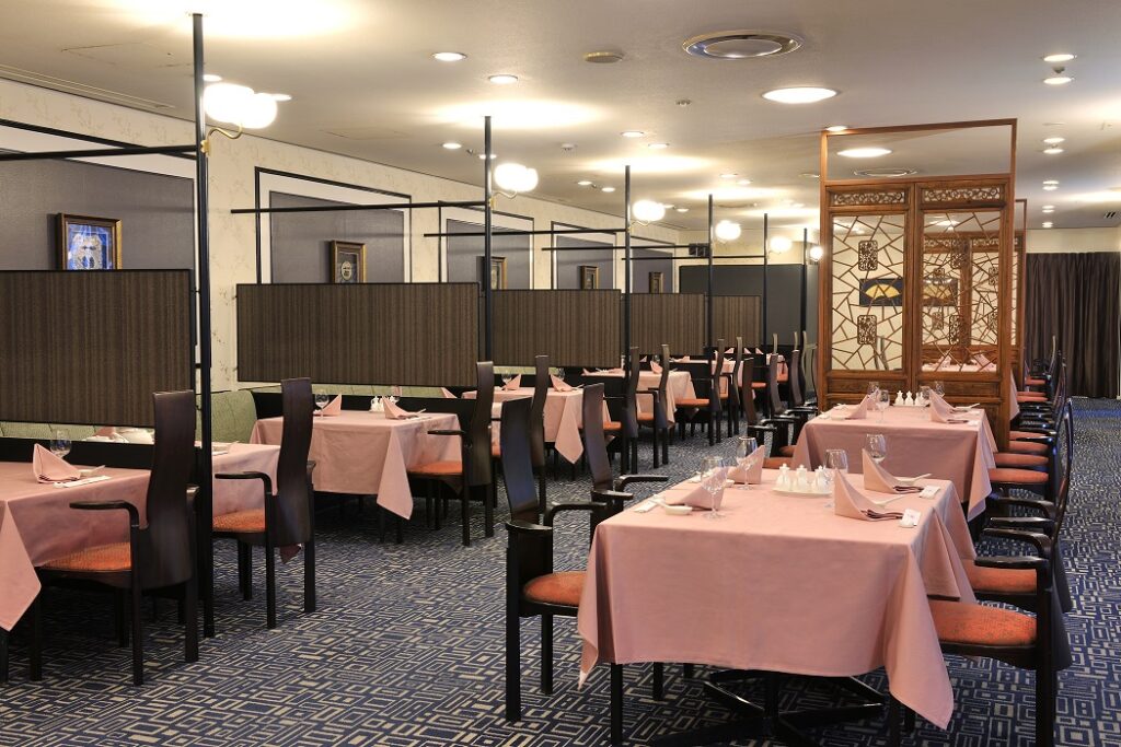 inside Chinese restaurant