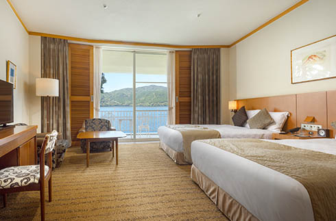 Lake View Twin Room