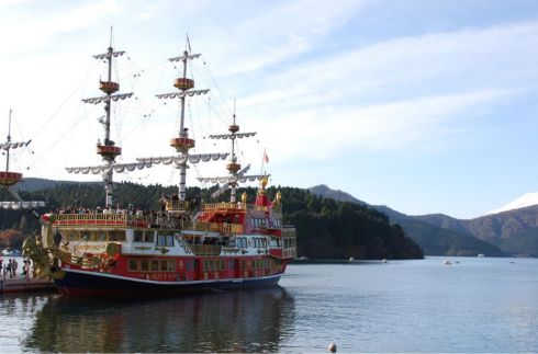 Hakone Pirate Ship Cruise