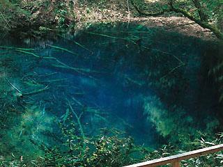 Juniko The 12 Lakes, Aoike Blue Pond