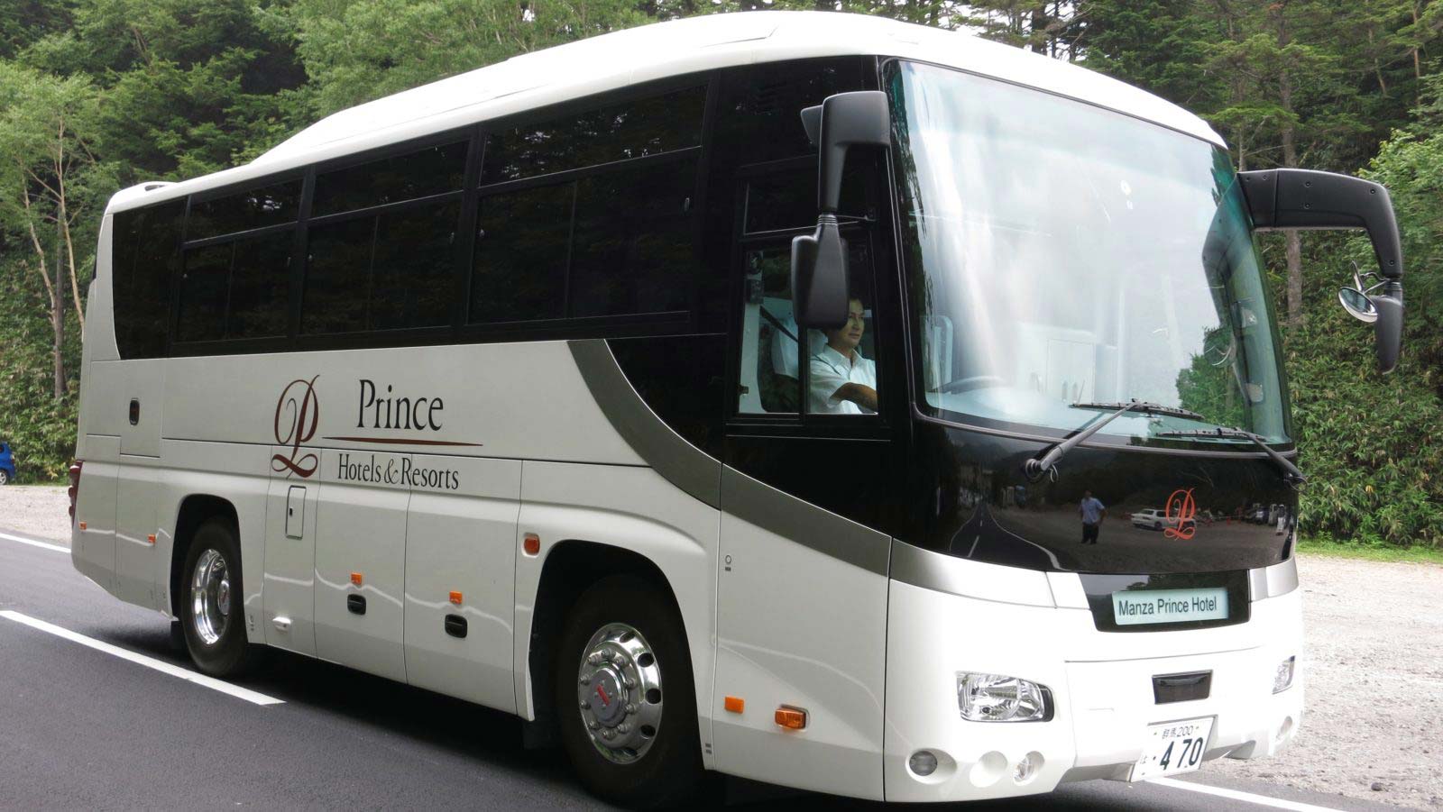 shuttle bus shuttle bus