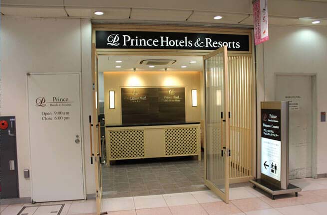 Prince Hotel Welcome Counter