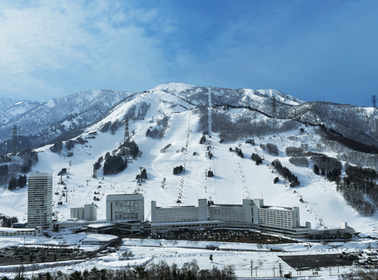 苗場山滑雪度假中心01